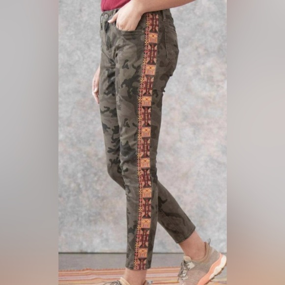 FREE PEOPLE DRIFTWOOD CAMO PANTS “ Jackie” Sz 25 - Picture 10 of 11